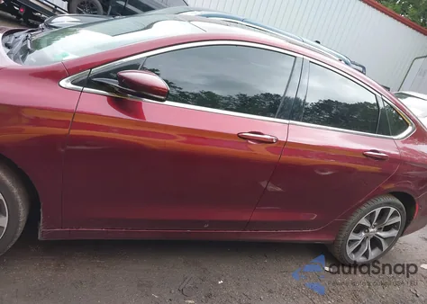 2015 Chrysler 200 C z USA, uszkodzony, nr VIN 1C3CCCEG0FN678419